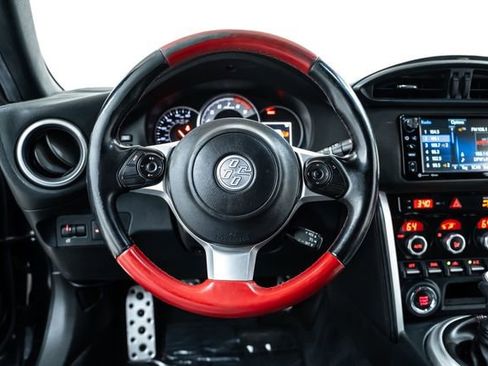 Used 2019 Toyota 86 TRD SE image 25