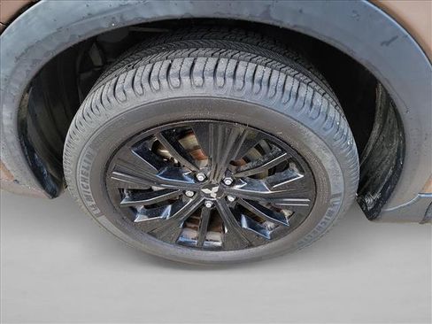 Used 2019 Mitsubishi Eclipse Cross AWD image 9