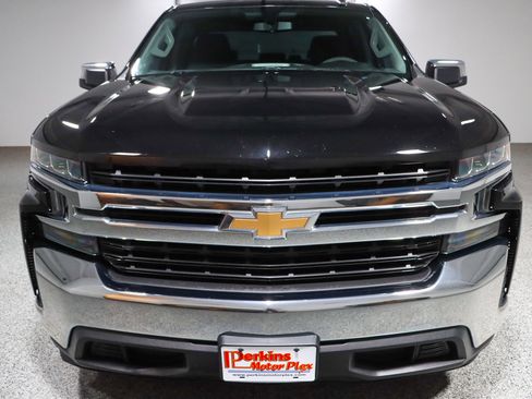 Used 2020 Chevrolet Silverado 1500 LT w/ Trailering Package image 4