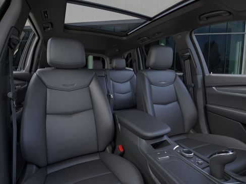 Used 2025 Cadillac XT6 Luxury image 17