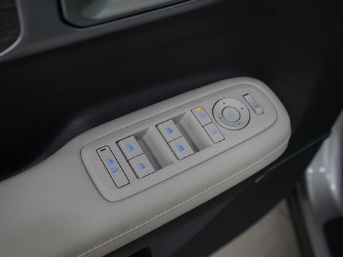 Used 2025 Hyundai Santa Fe Limited image 20