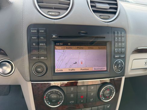 Used 2012 Mercedes-Benz GL 450 4MATIC image 13