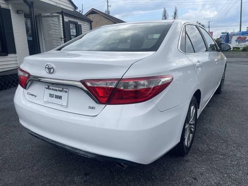 Used 2017 Toyota Camry SE FWD image 8