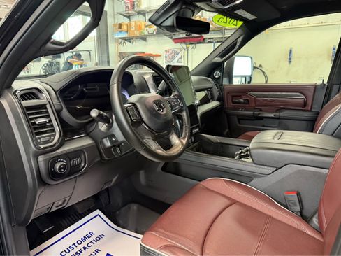 Used 2025 RAM 2500 Limited image 9