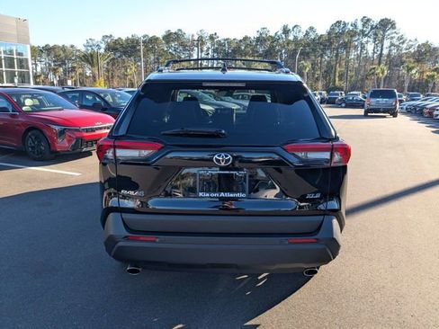 Used 2024 Toyota RAV4 XLE Premium image 4