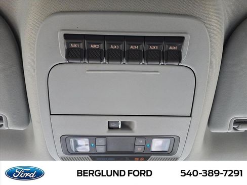 Used 2023 Ford F550 4x4 Crew Cab Super Duty image 36