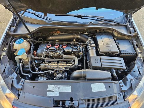 Used 2013 Volkswagen GTI Autobahn FWD image 16