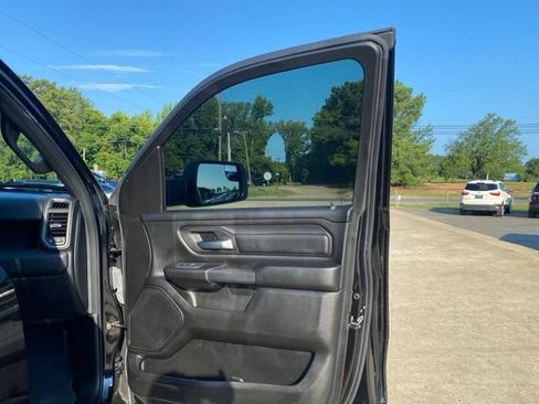 Used 2025 RAM 1500 Tradesman w/ Night Edition AWD/4WD image 32