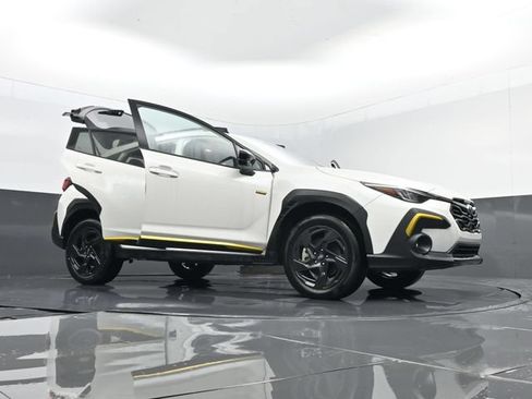 Used 2025 Subaru Crosstrek 2.5i Sport AWD/4WD image 32