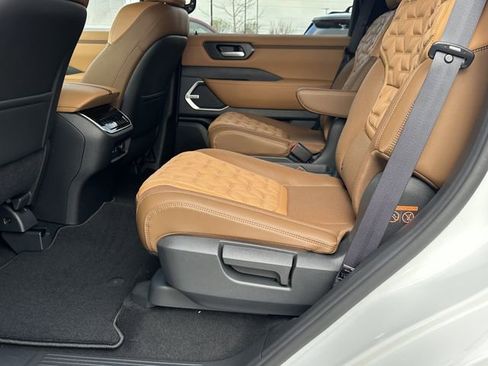 New 2026 Nissan Armada Platinum Reserve image 16