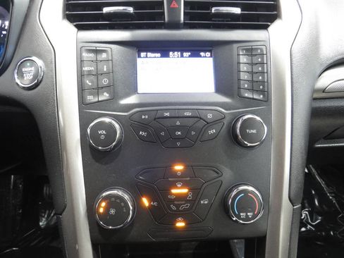 Used 2020 Ford Fusion S FWD image 19