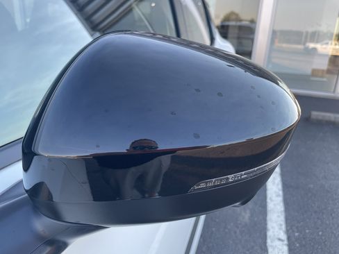 New 2026 Nissan Kicks SR w/ Cold Weather Package image 6