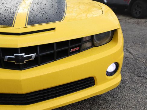 Used 2010 Chevrolet Camaro SS w/ RS Package image 4