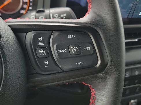 Used 2024 Jeep Wrangler Unlimited Rubicon w/ Technology Group AWD/4WD image 11