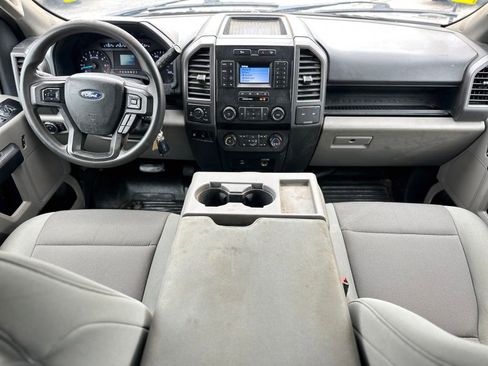 Used 2022 Ford F250 XL w/ Power Equipment Group AWD/4WD image 3