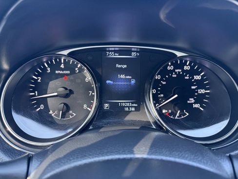 Used 2016 Nissan Rogue S AWD/4WD image 20