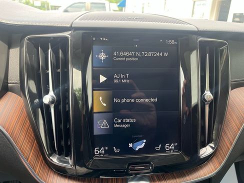 Used 2020 Volvo XC60 T6 Inscription AWD/4WD image 9