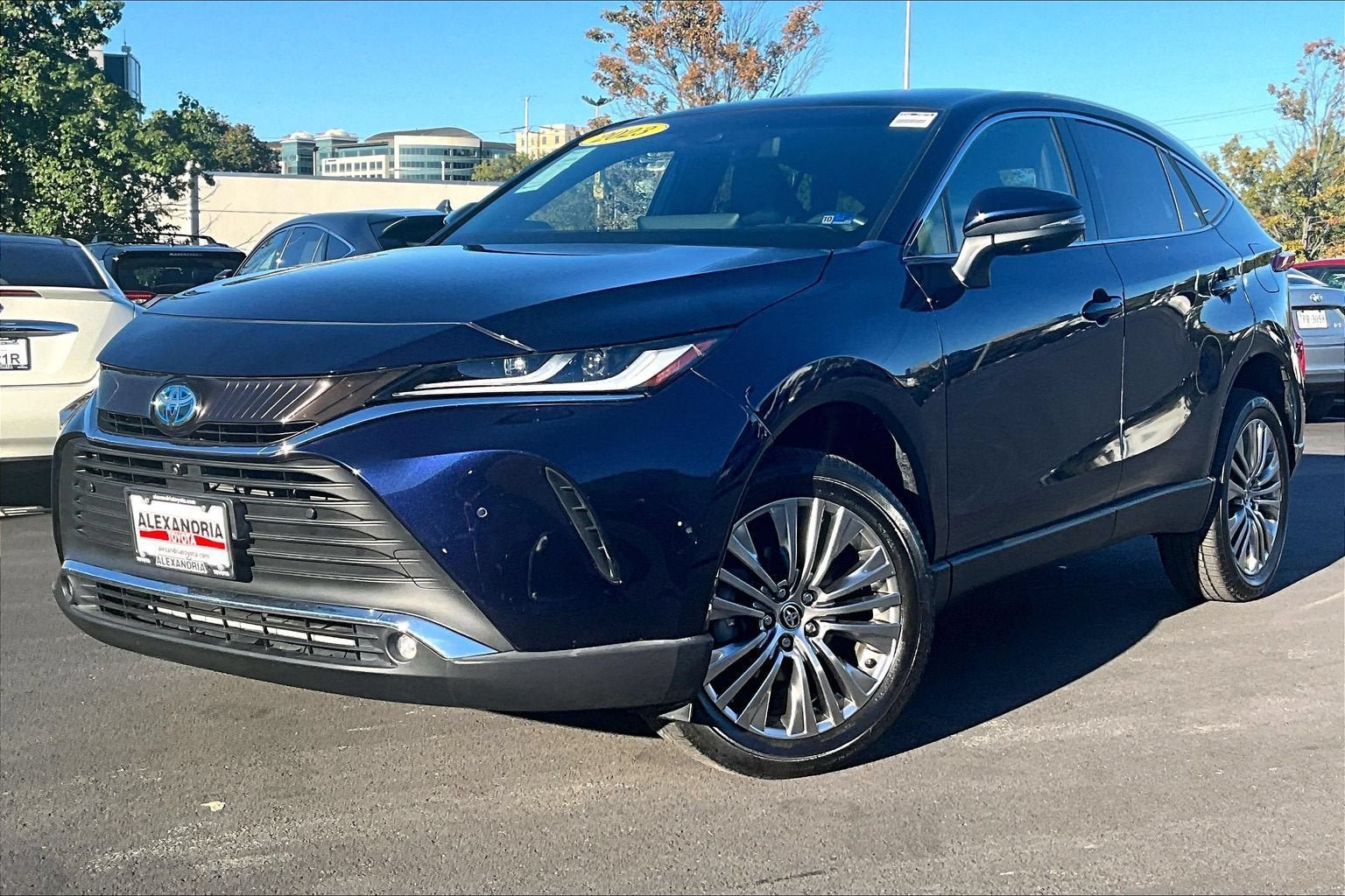 Used 2023 Toyota Venza Limited AWD/4WD image 1