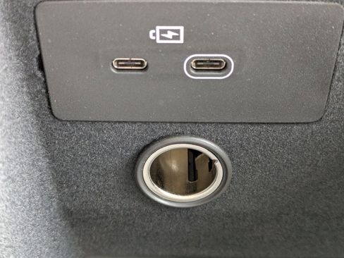 New 2026 Volvo XC90 B6 Plus w/ Protection Package Premier image 34