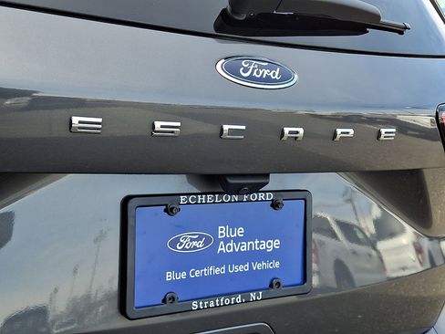 Certified 2022 Ford Escape SE w/ SE Sport Appearance Package image 30