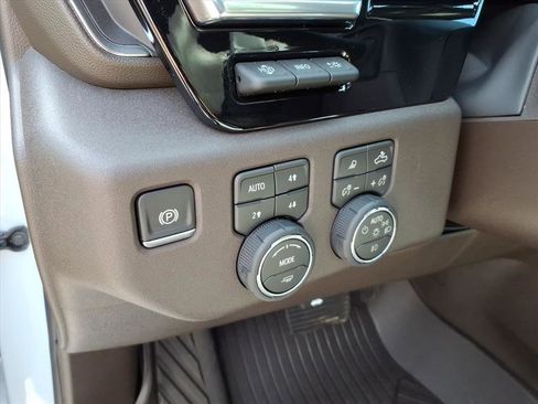 Used 2026 Chevrolet Silverado 1500 LTZ w/ Technology Package AWD/4WD image 24