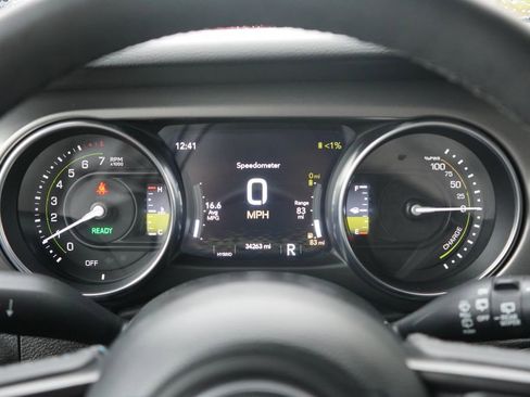 Used 2023 Jeep Wrangler Unlimited w/ Cold Weather Group AWD/4WD image 23