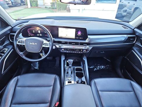 Used 2023 Kia Telluride S image 9