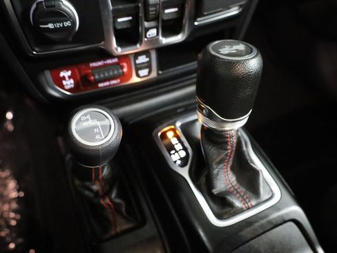 Used 2023 Jeep Wrangler Unlimited Rubicon image 26