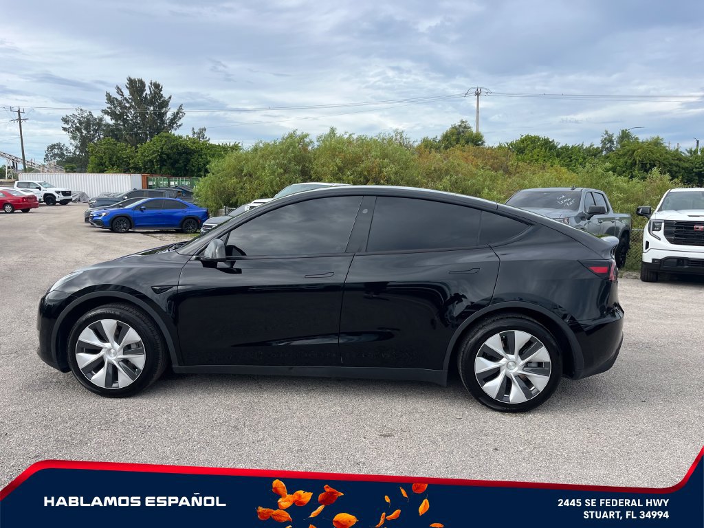 Used 2024 Tesla Model Y Long Range RWD image 4