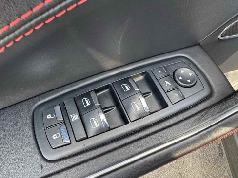 Used 2018 Maserati Levante GranSport image 27