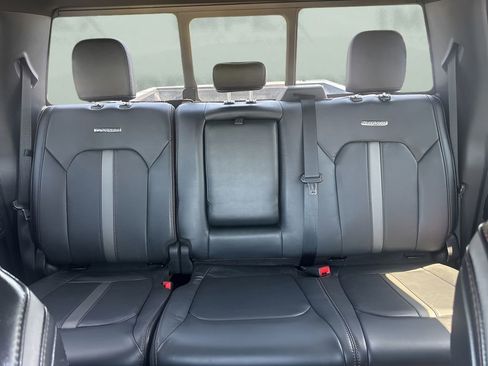 Used 2021 Ford F250 Platinum w/ FX4 Off-Road Package AWD/4WD image 9