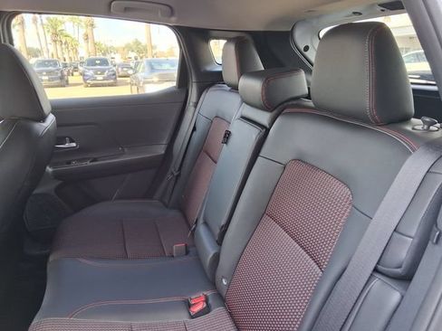 New 2026 Nissan Kicks SR w/ Cold Weather Package FWD image 13