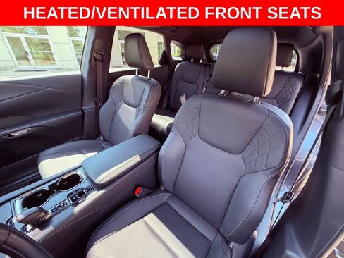 Used 2025 Lexus RX 350 Premium w/ Accessory Package (Z1) FWD image 15