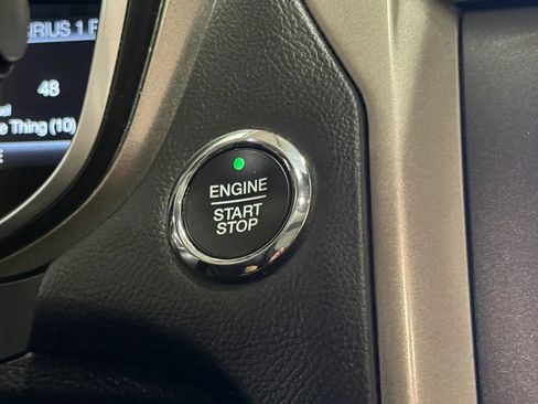 Used 2019 Ford Fusion SE FWD image 35