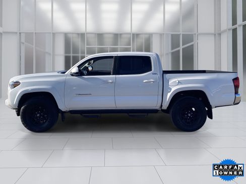 Used 2021 Toyota Tacoma SR5 image 2