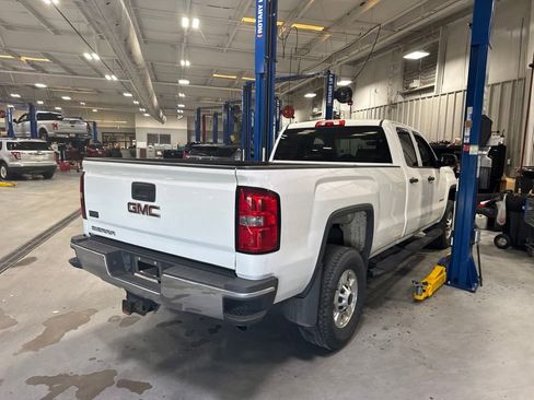 Used 2015 GMC Sierra 2500 2WD Double Cab w/ Sierra Convenience Package image 12