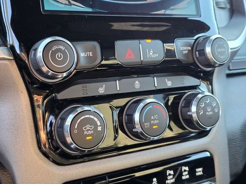 Used 2025 RAM 1500 Big Horn AWD/4WD image 30