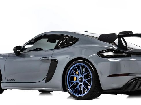 Used 2023 Porsche 718 Cayman GT4 RS image 5