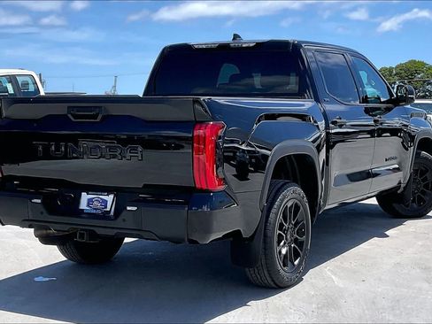 Used 2023 Toyota Tundra SR5 AWD/4WD image 22