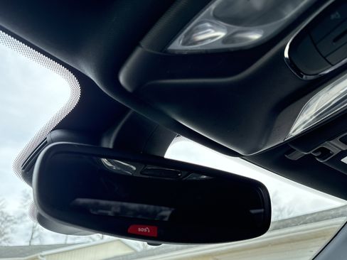 Used 2024 Jeep Compass Latitude image 31