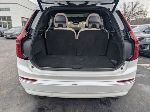Used 2025 Volvo XC90 B6 Plus image 5