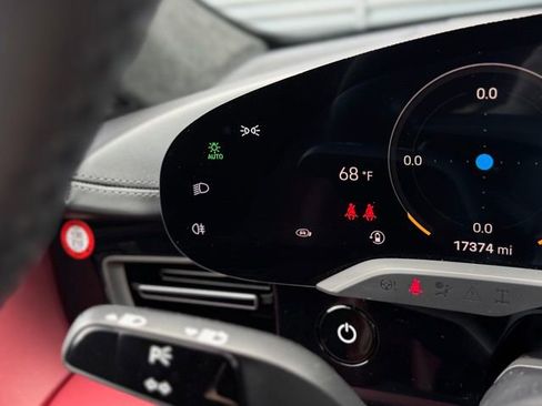 Used 2021 Porsche Taycan Turbo S image 22