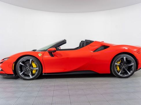 Certified 2024 Ferrari SF90 Spider image 3