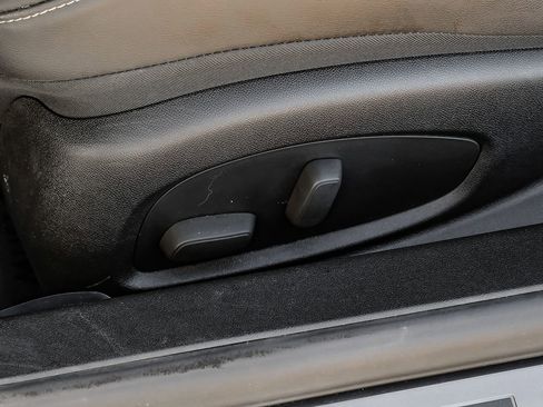 Used 2016 Chevrolet Camaro LT image 33