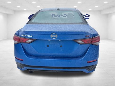 Used 2025 Nissan Sentra SR w/ SR Premium Package image 5