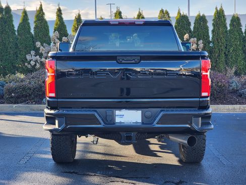 Used 2025 Chevrolet Silverado 2500 LT w/ Trail Boss Package image 9