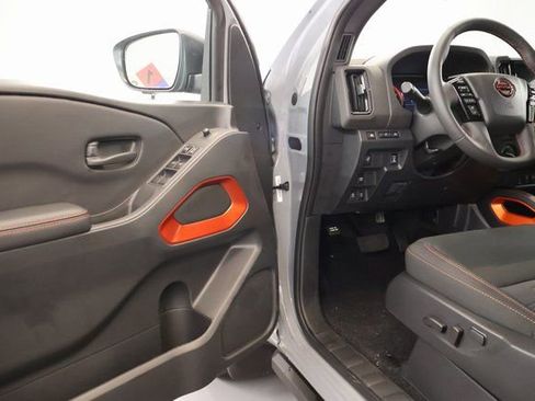 New 2026 Nissan Frontier PRO-4X w/ Pro-4x Convenience Package image 8
