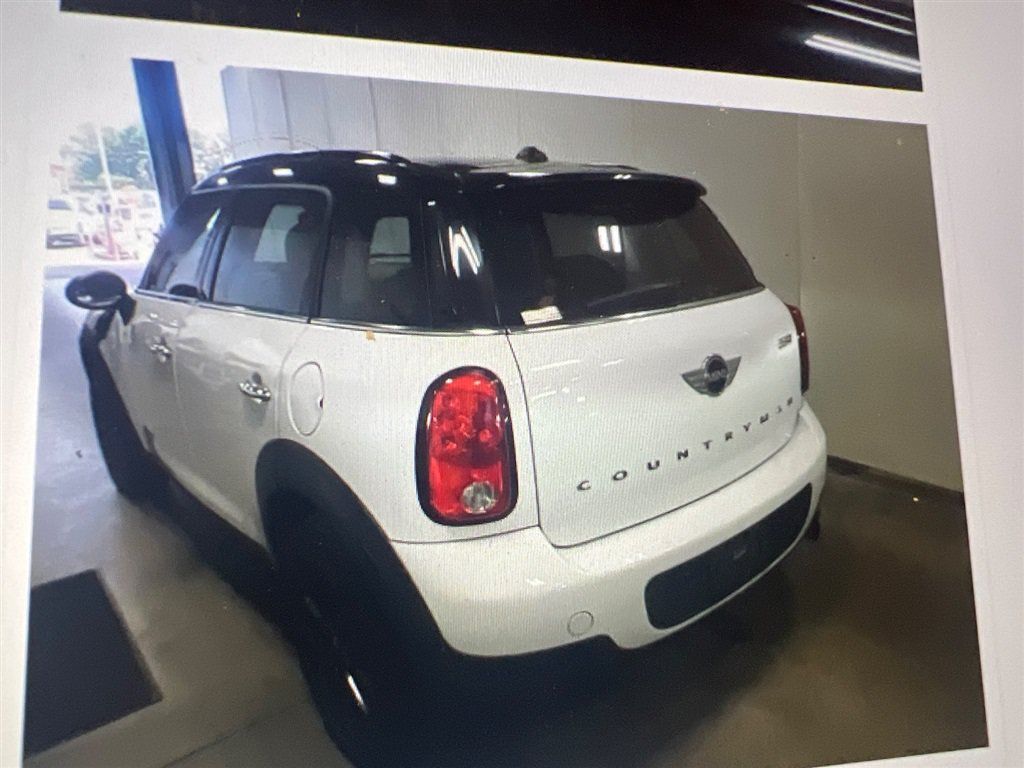 Used 2016 MINI Cooper Countryman FWD image 2