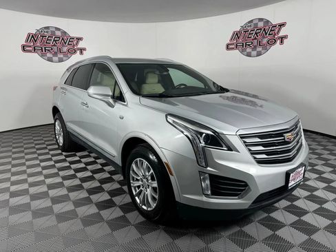 Used 2018 Cadillac XT5 AWD image 9