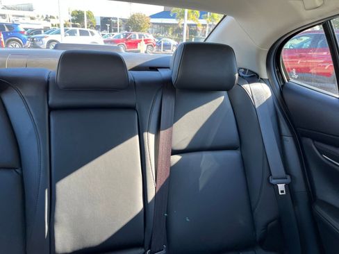 Used 2025 MAZDA MAZDA3 s image 38